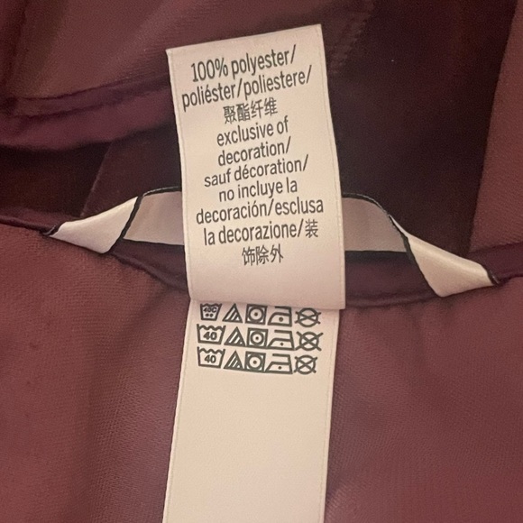 Victoria’s Secret Burgundy Velvet Velour Ruffle Hem Shorts & Cami pl’s Size M - Picture 7 of 13